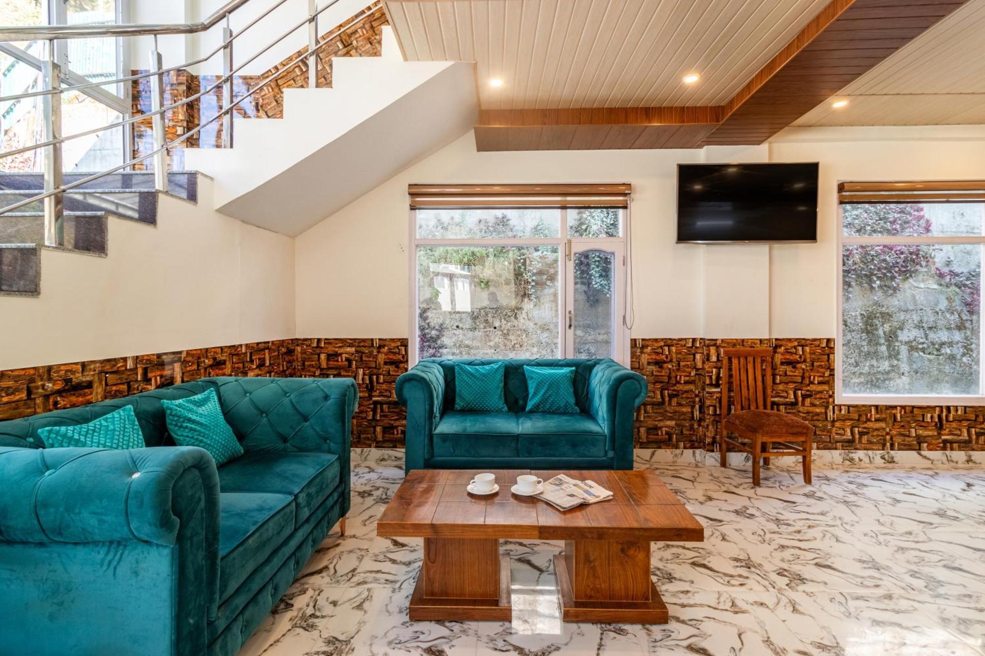Treebo Srishti Vaikunth With Mountain View Hotell Shimla Exteriör bild