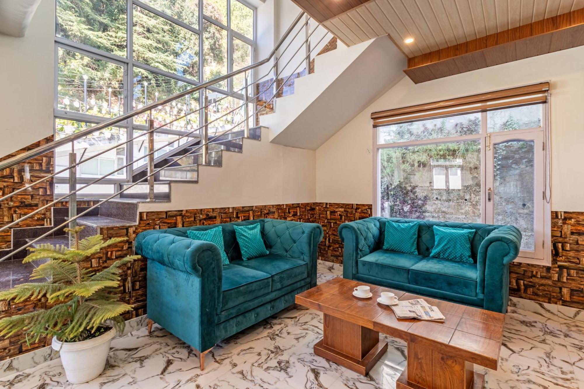 Treebo Srishti Vaikunth With Mountain View Hotell Shimla Exteriör bild